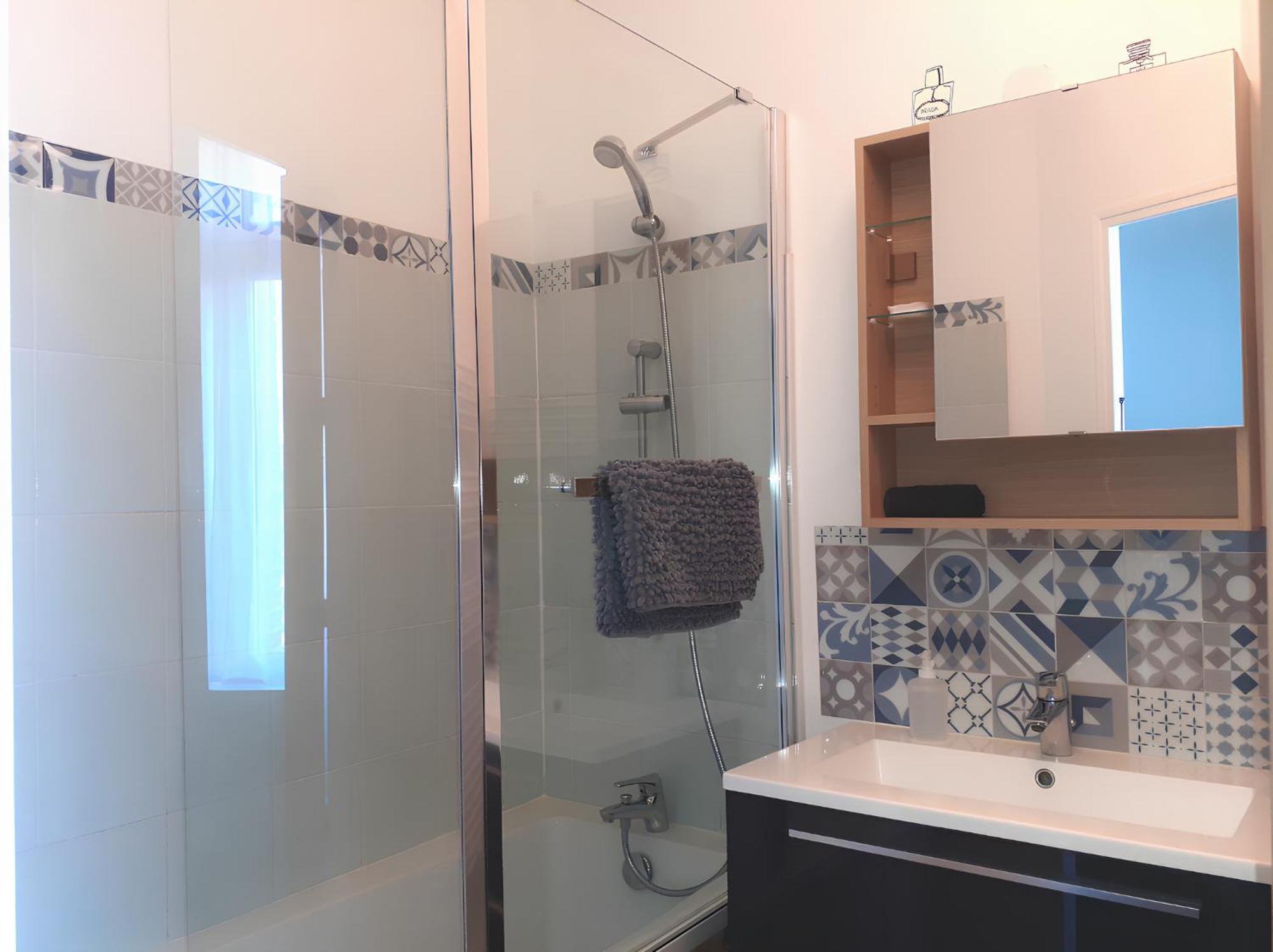 L'Artistique, 4 Lits, 2 Chambres, Stationnement Gratuit, Spacieux, Atypique Amiens Exterior photo